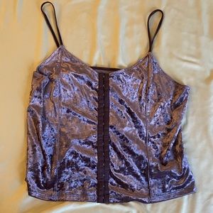 Women’s American Eagle Crop Top **Will do discounts in bundles!**